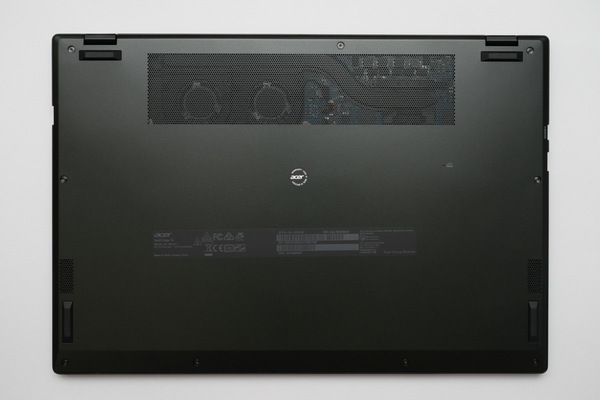 日本エイサー「Swift Edge 16」実機レビュー